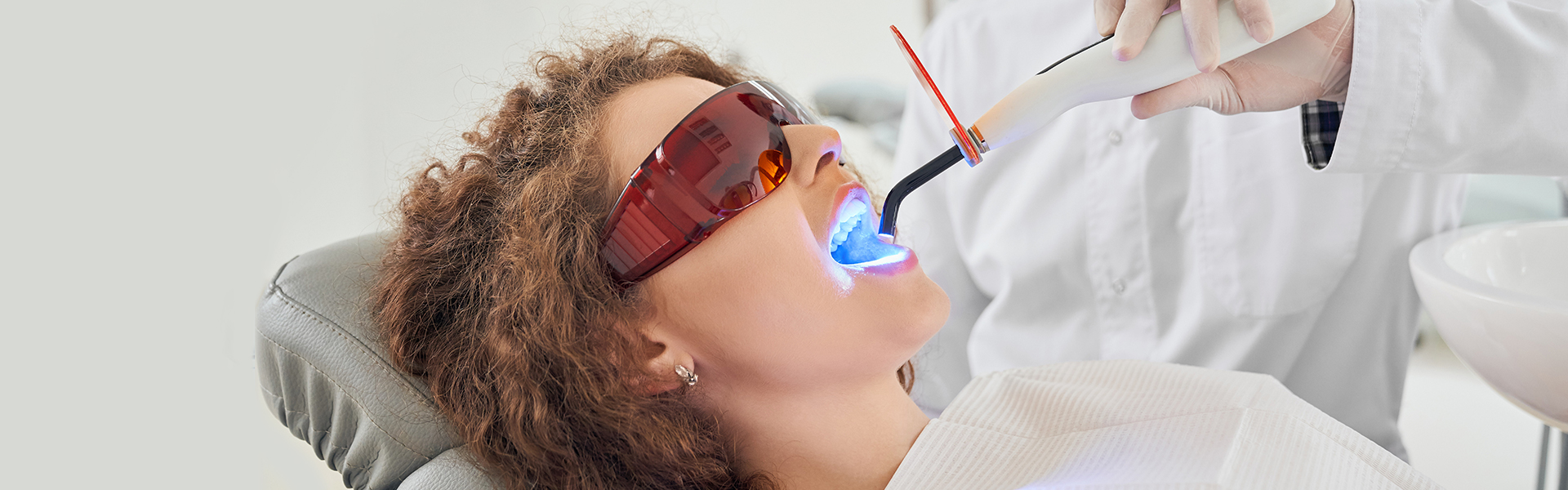 What to be Ready for during a Professional Teeth Whitening Procedure